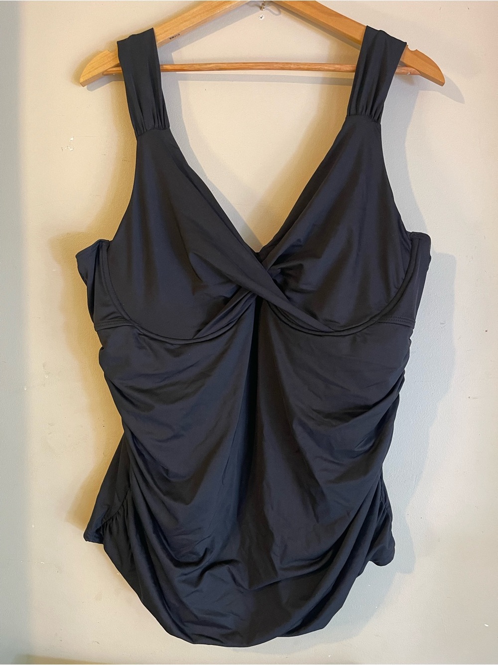 Anne Cole Black Twist Front Underwire Tankini Adjustable Bathing Suit Swim Top